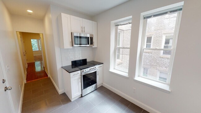 Building Photo - 134 Sutherland Rd Rental