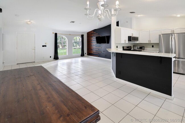 16441 87th Ln N
