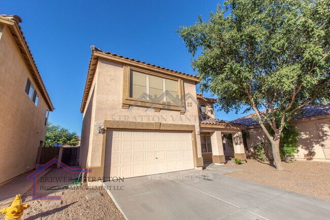 Photo - 2102 E Spruce Dr