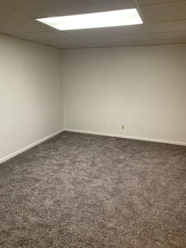3 BEDROOMS, PLUS BONUS ROOM, 2 BATHROOM, S... - 3 BEDROOMS, PLUS BONUS ROOM, 2 BATHROOM, S... House