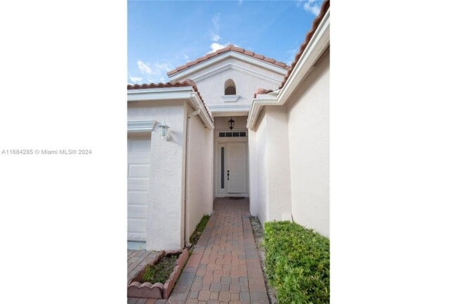 Photo - 15687 SW 53rd St