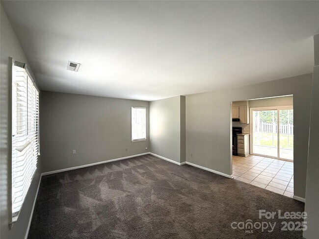 Photo - 420 Beaty St