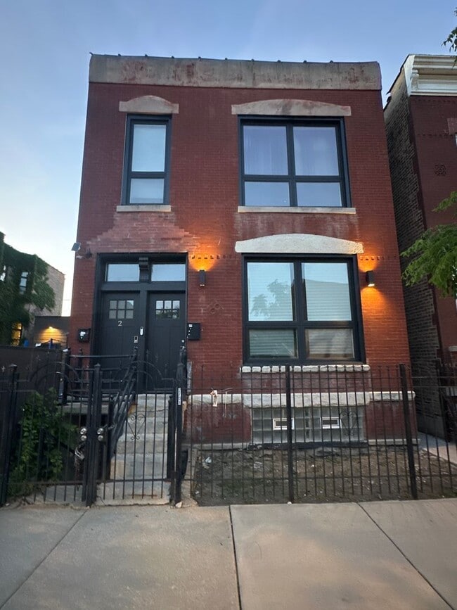 Building Photo - Maypole Unit 2708-1
