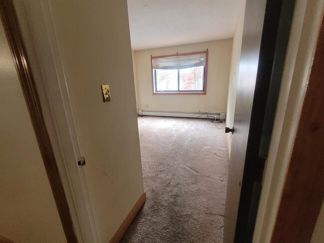 Photo - 8 Lancelot Court Unit 14