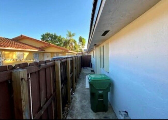 Photo - 5580 NW 3rd St