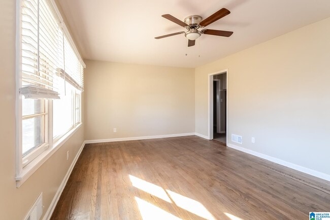 Photo - 412 1st Way
