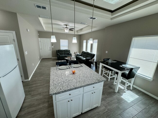 Photo - 802 E Starr St Unit D