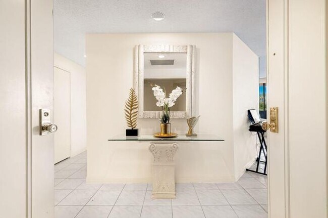 Photo - 910 Island Dr Unidad 112