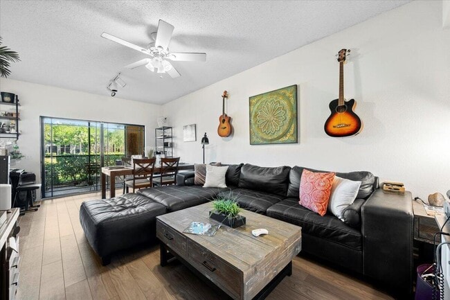 Photo - 2917 Tuscany Ct Unit 107