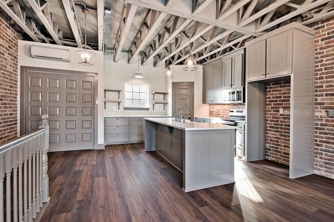 Photo - Chicago Row Townhouse