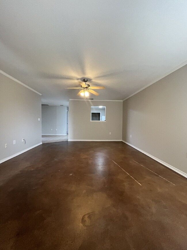 Photo - Pre-Leasing for Summer/Fall 2026 - Great 3/3/2 on quiet cul-de-sac street