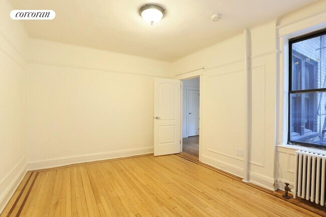 Building Photo - 49 Willow St Rental
