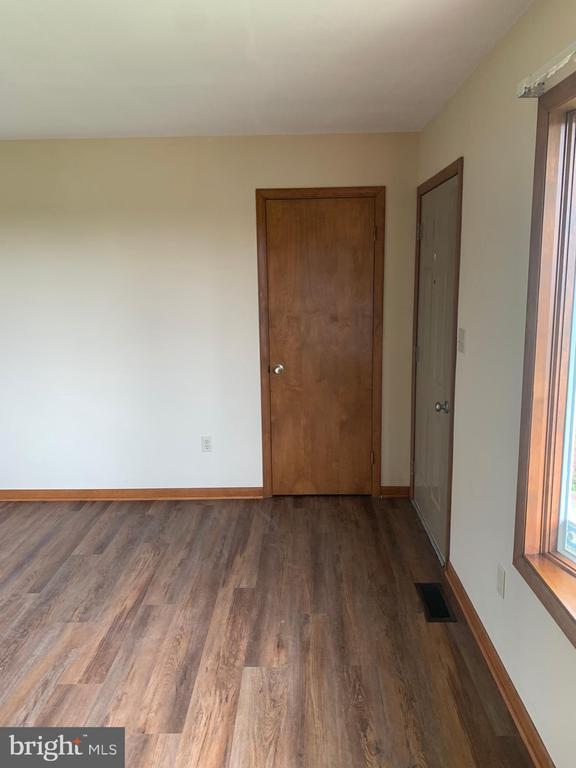 Photo - 7016 Woodbine Rd