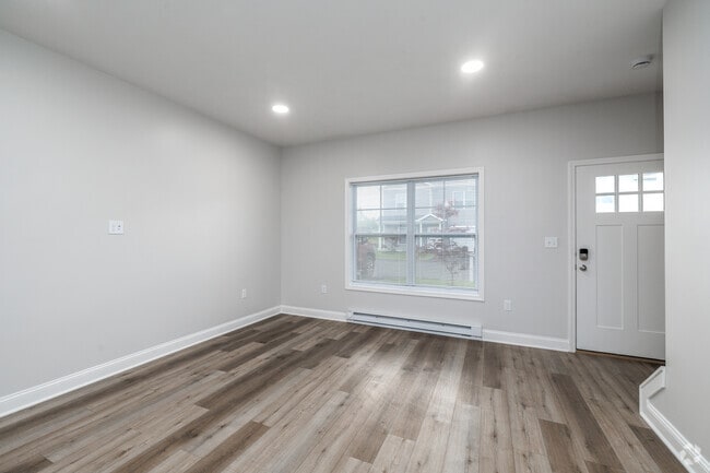 Naples 3BR, 2.5BA - 1,378SF - Living Room