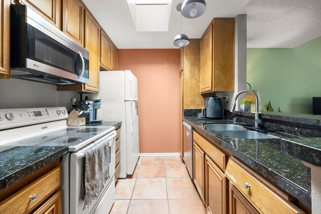 Photo - 898 Temple Ter Unit 324