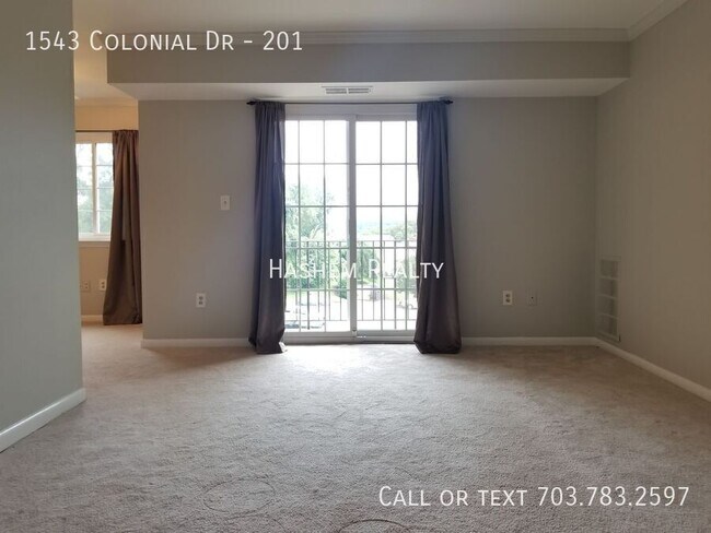 Photo - 1543 Colonial Dr