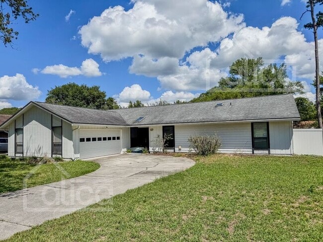 1959 Sussex Dr N