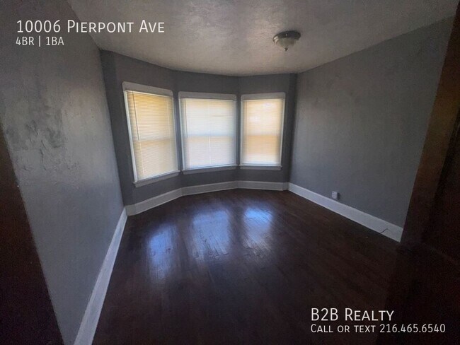 Photo - 10006 Pierpont Ave