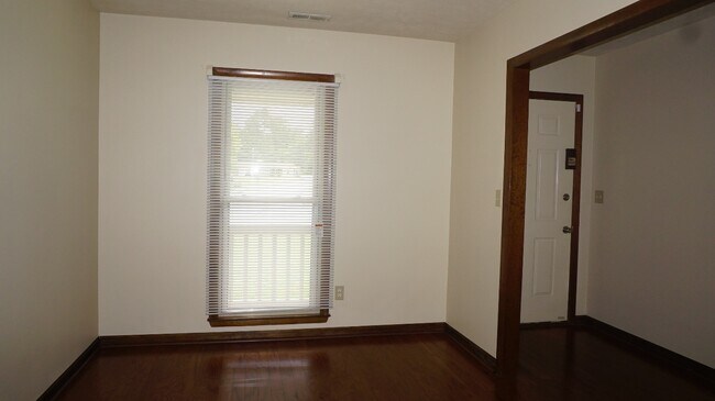 Photo - 7574 Beverly Dr