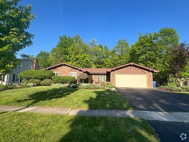Building Photo - 809 Overlook Dr Rental