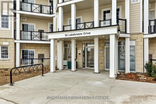 Photo - 50 Lakebreeze Dr Unité 323