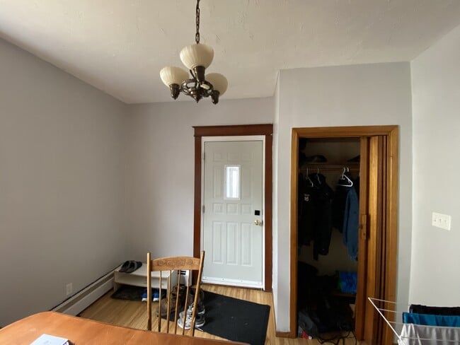 Photo - 18 Birch St Unité Room #3
