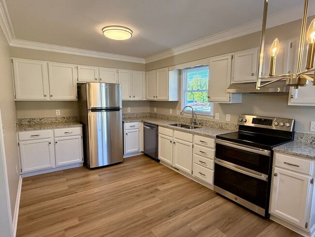 Photo - 820 Westwood Dr