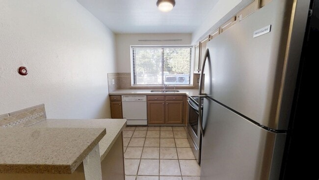 Photo - 2633 Juniper Ave