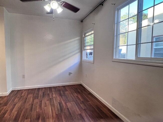 Photo - 1627 Fairview St