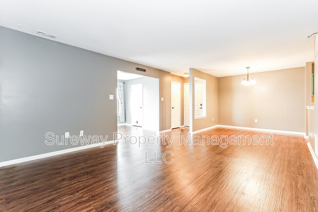 Photo - 3 Harrogate Ct