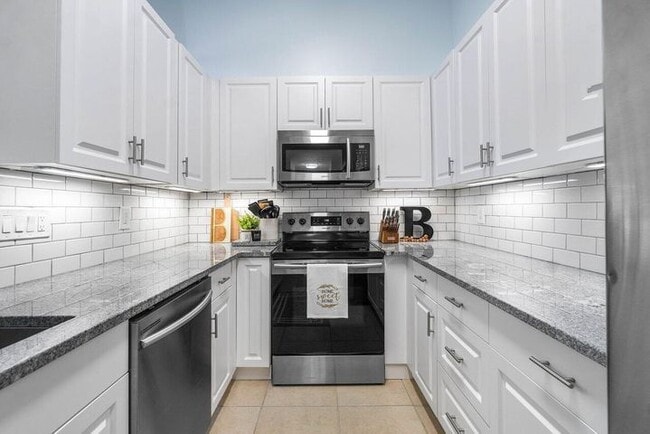 Building Photo - 1106 Hyacinth Pl