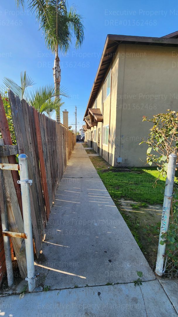 Photo - 2 bedroom 1.5 bathroom townhome (Move In Special Available OAC)