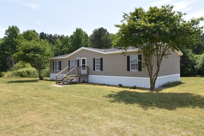 Spacious 3-Bed, 2-Bath Manufactured Home o... - Spacious 3-Bed, 2-Bath Manufactured Home o...
