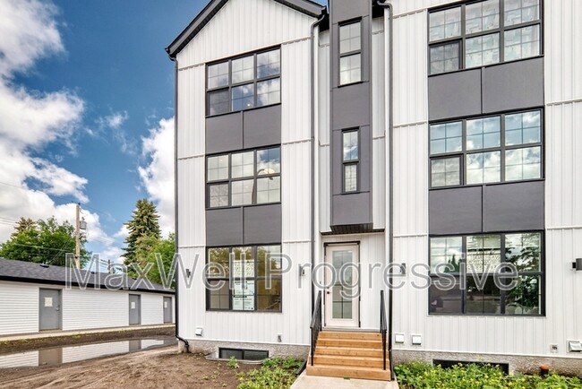 Photo - 14510-14595 95 Ave NW