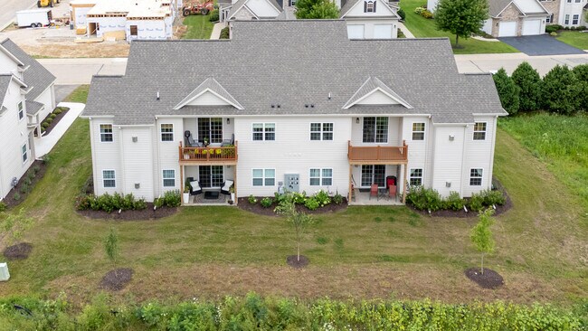 Photo - 1867 Woodland Way