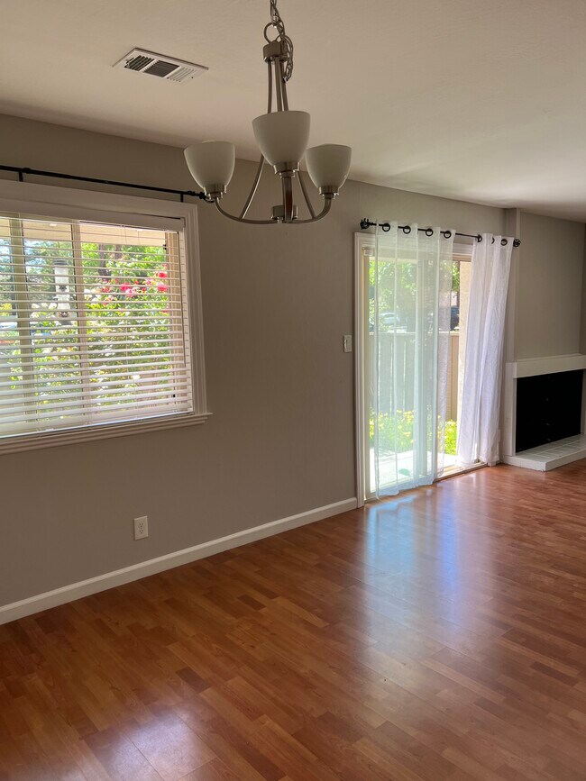 Photo - 1709 Countrywood Ct