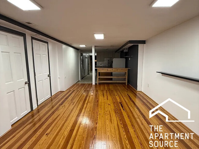 Building Photo - 3318 W Pierce Ave Unit G