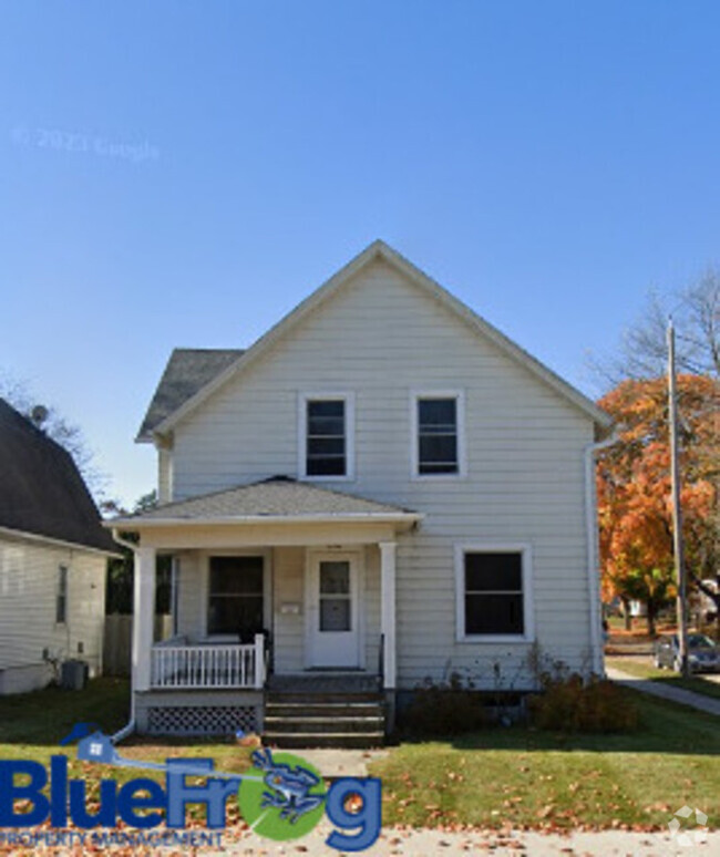 Building Photo - 1702 S 10th St Rental