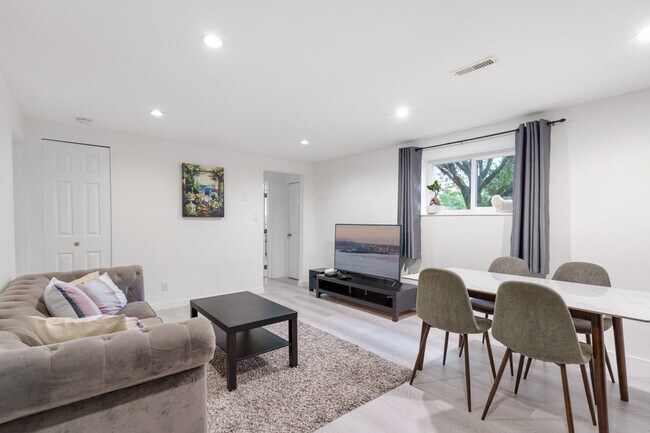 Photo - 2596 E 18th Ave Unit ID1316306P