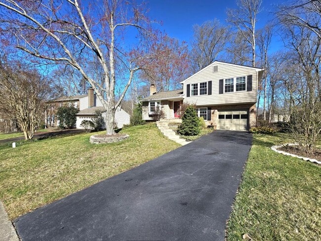 Building Photo - 11930 Cotton Mill Dr