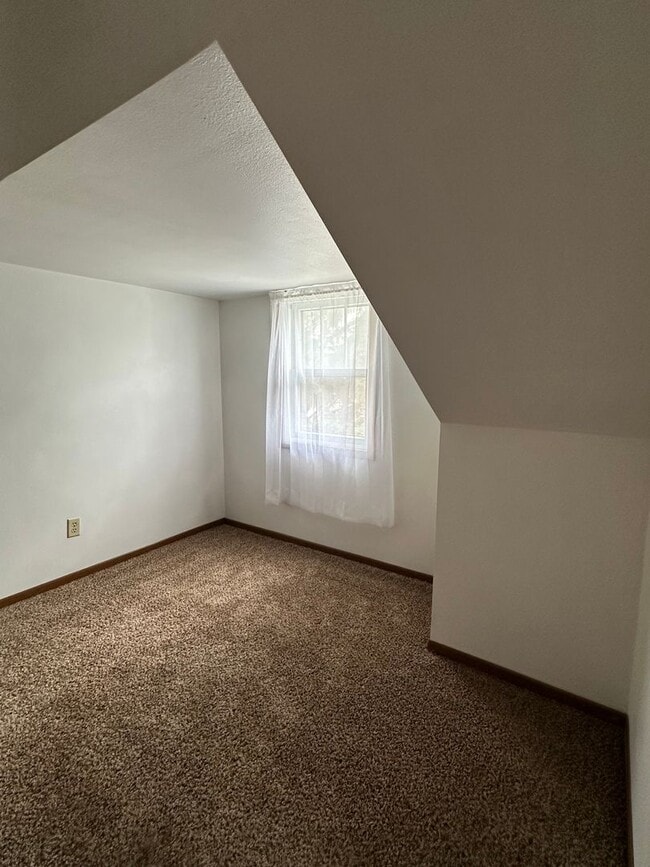 Photo - 3 Bedroom Home