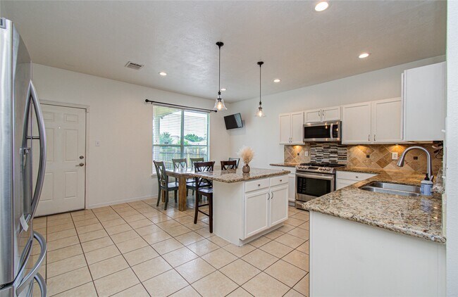 Photo - 24135 Pinecreek Point