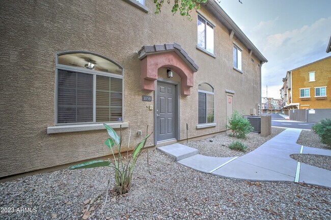 Photo - 2150 W Alameda Rd