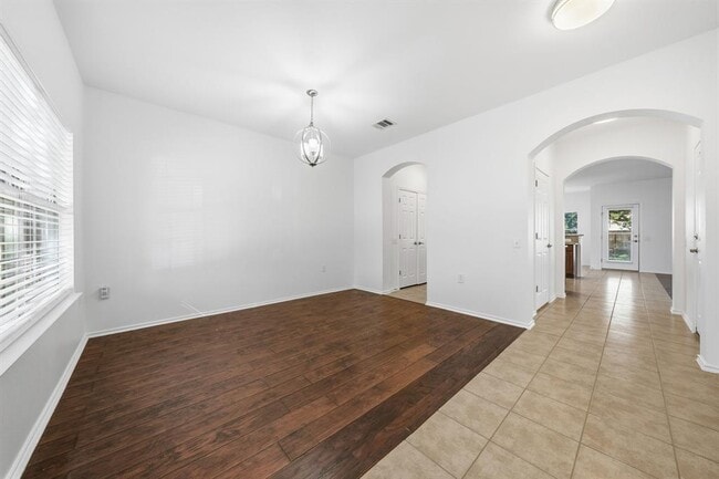 Photo - 5712 Zachary Scott St