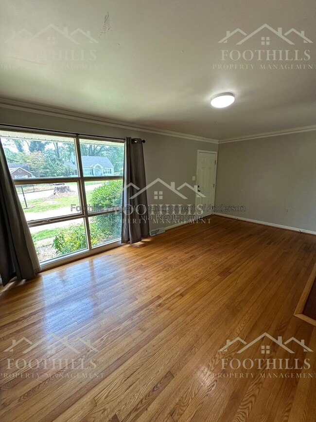 Photo - 809 Wilson St
