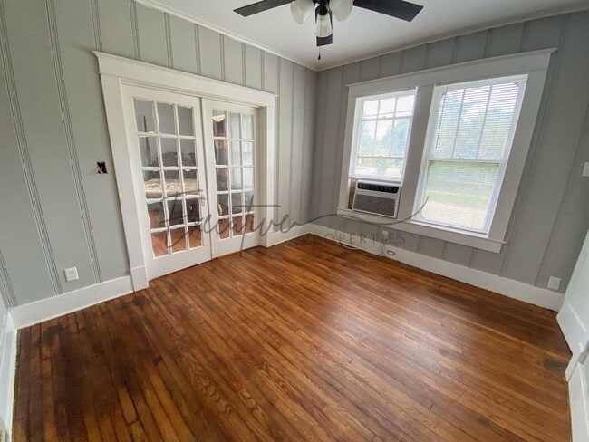 Photo - 630 Pryce St Unidad A