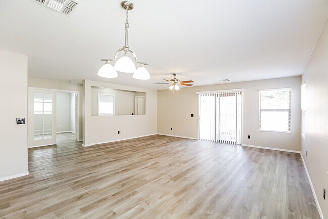 Photo - 11240 E Sunland Ave