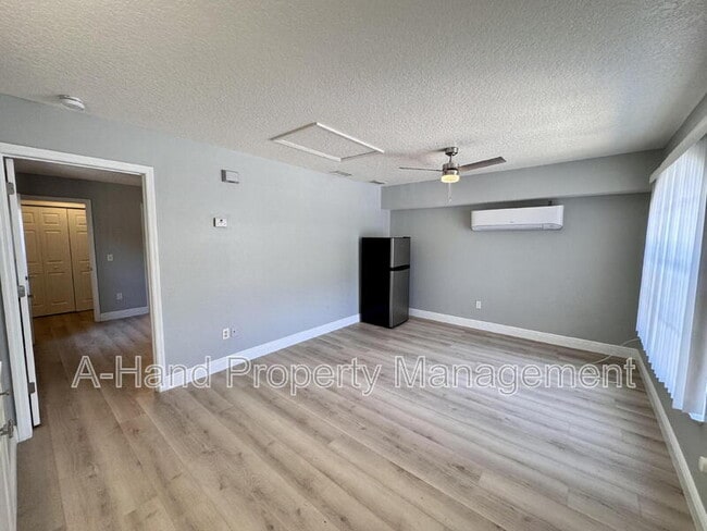 Photo - 2623 Fan Palm Dr Unit B