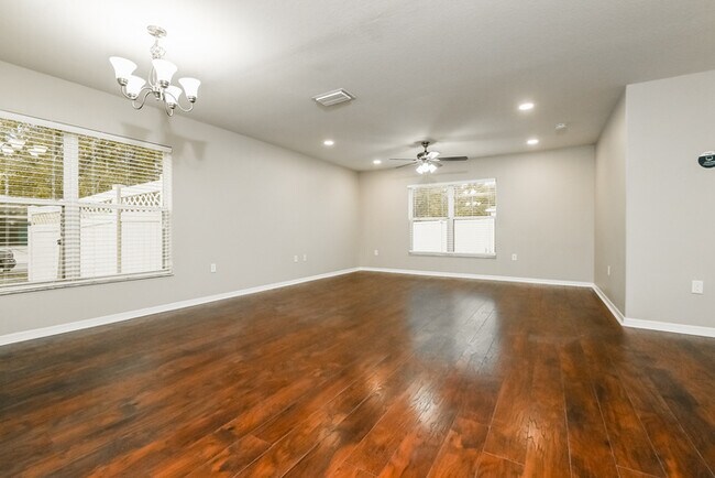 Photo - 15419 Quail Woods Pl