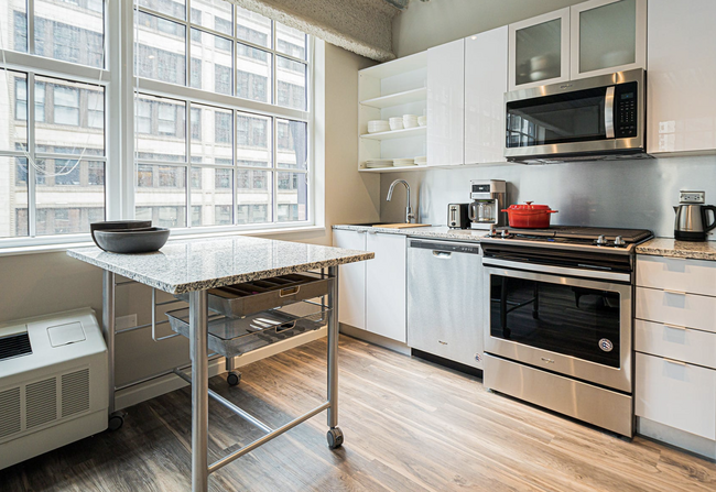 Building Photo - 20 N State St Unit 1029 Rental